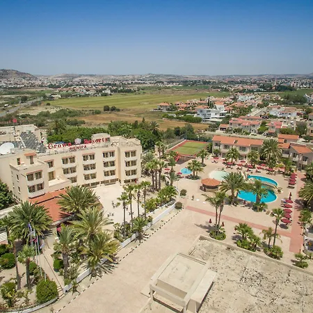 Hotell Crown Henipa 3*