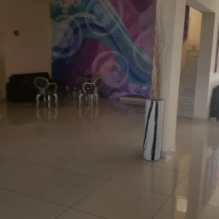 Crown Henipa Larnaca