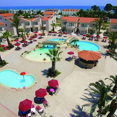 Crown Henipa Szálloda 3*