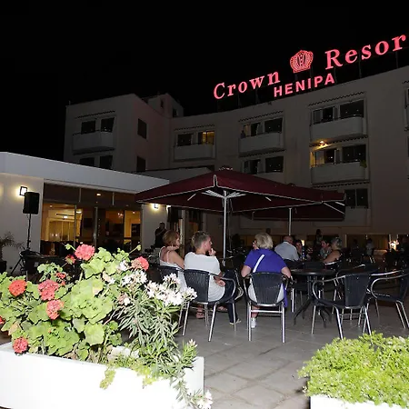 Crown Henipa Szálloda
