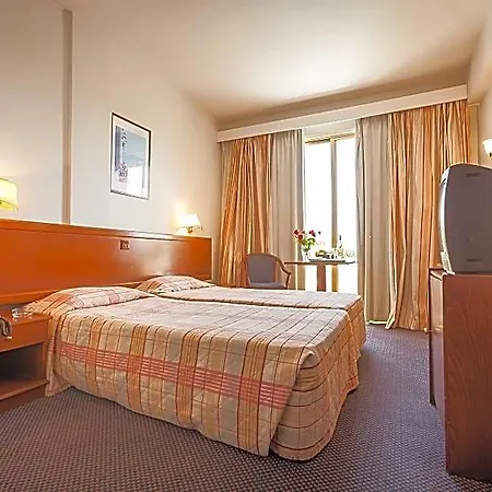 Crown Henipa Hotel Larnaca
