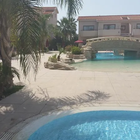 Szálloda Crown Henipa 3*