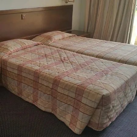 Szálloda Crown Henipa 3*