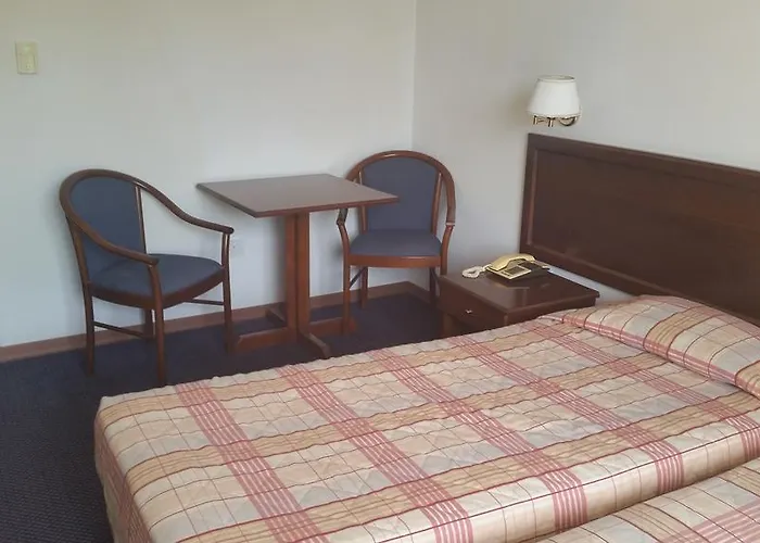 Hotel Crown Henipa 3*