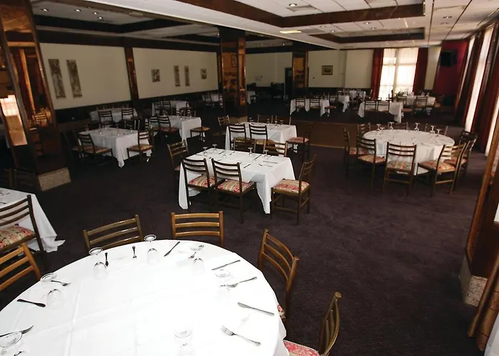 Hotel Crown Henipa 3*