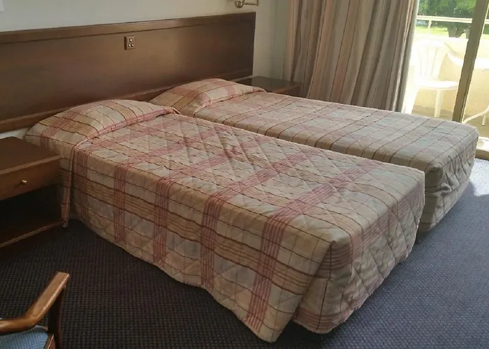 Hotel Crown Henipa 3*