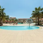 Crown Henipa Hotel