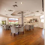 Crown Henipa Hotel
