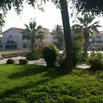 Hotel Crown Henipa
